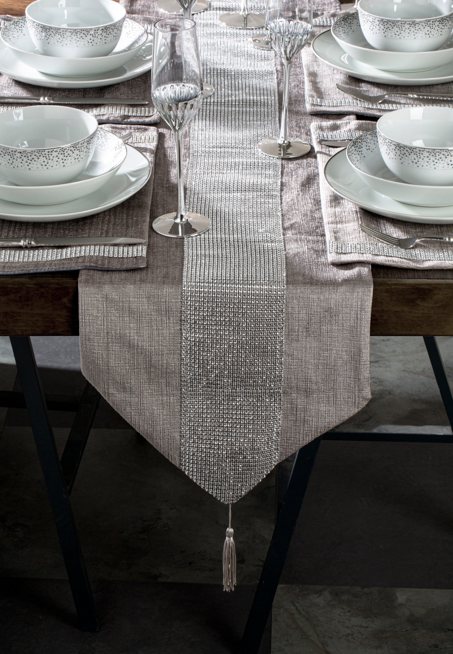 7pc Diamante Runner Set Silver