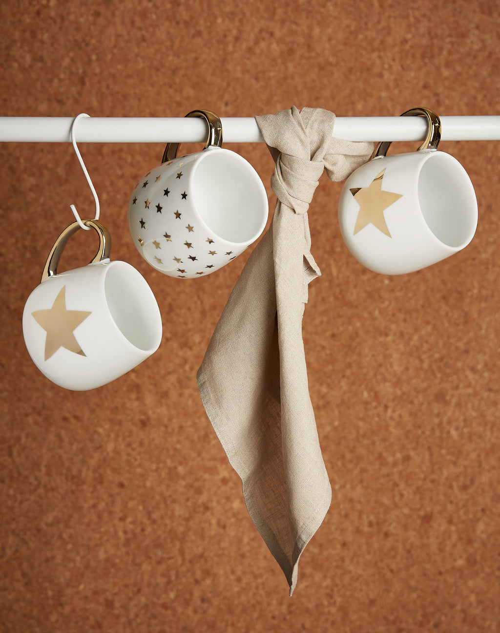 *** SPECIAL OFFER ***   Shiny Gold Star Porcelain Hug Mugs, 4 Pieces