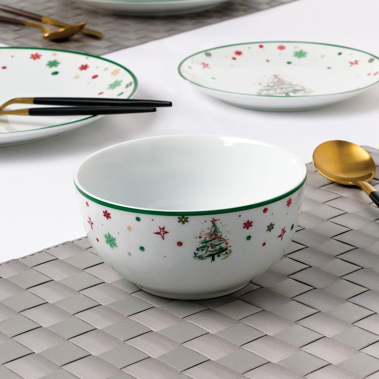 Xmas Tree Porcelain Dinner Set, 12 Pieces