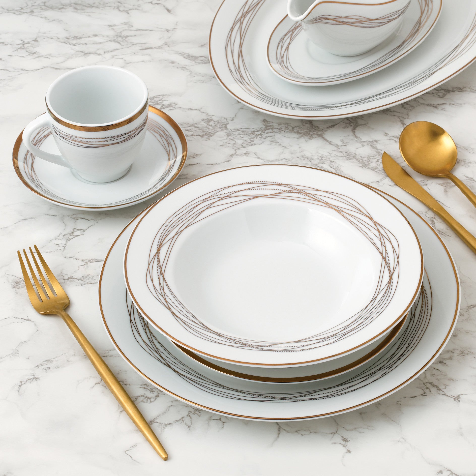 35pc Waterside Gold Swirl Porcelain Dinnerware Set (video attached)