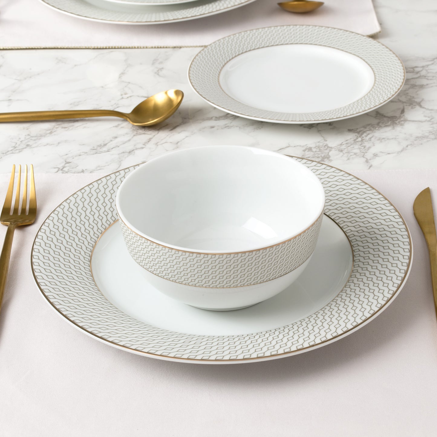 Premium Diamond & Gold Christmas Porcelain Dinner Set, 12 Pieces