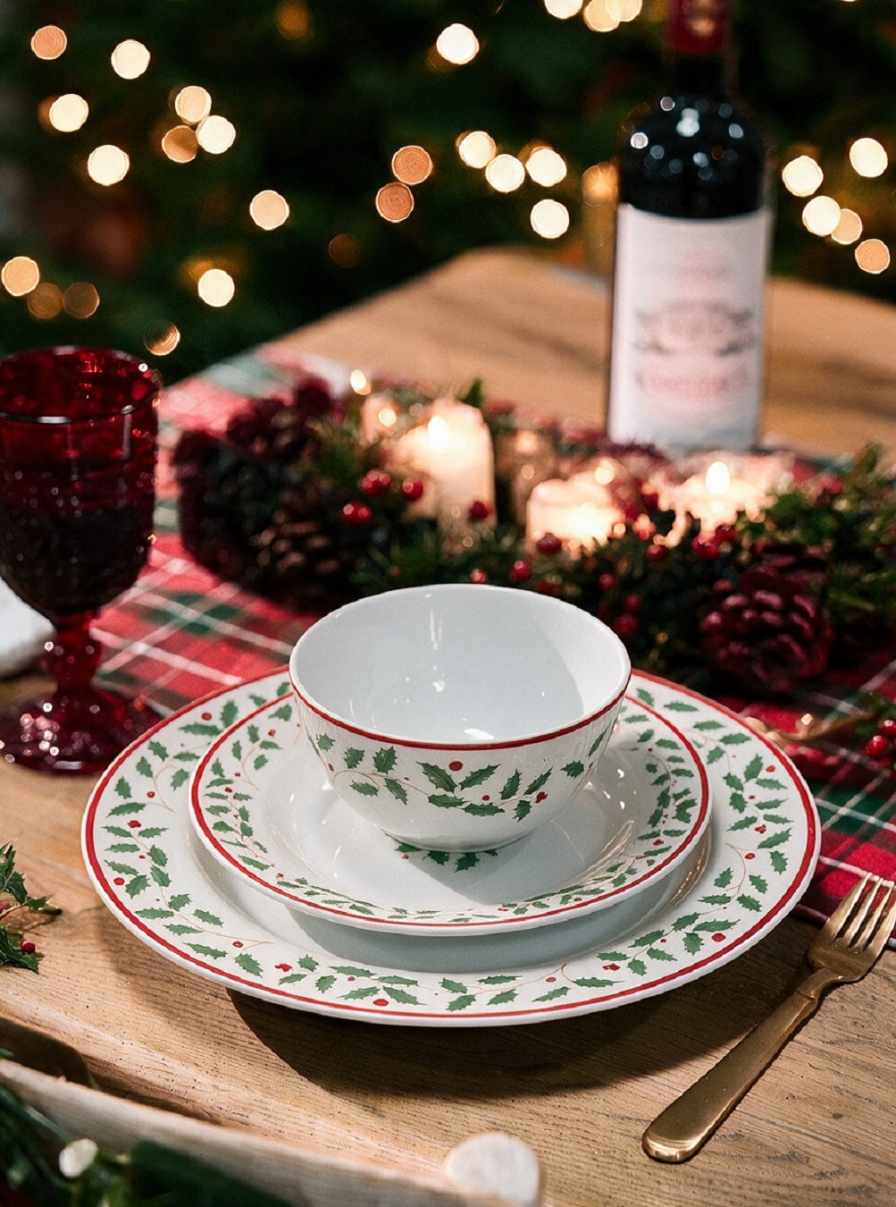 Waterside 12pc Holly Christmas Porcelain Dinnerware Set