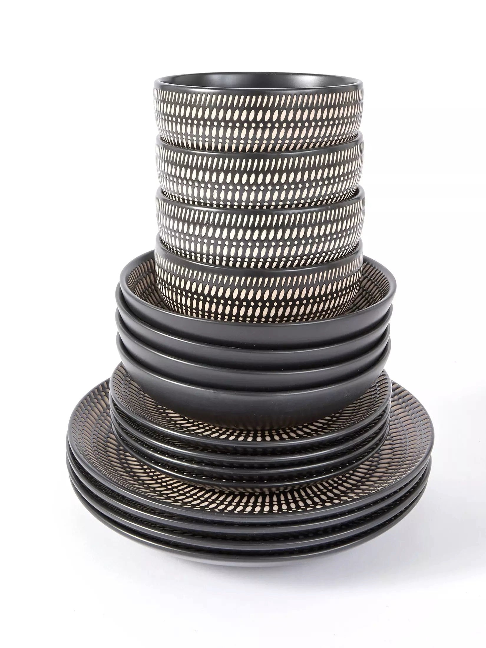 Waterside 16pc Black & Cream Dash Stoneware Dinner Set, 4 Dinner Plates, Side Plates, Deep Bowls and Soup Bowls