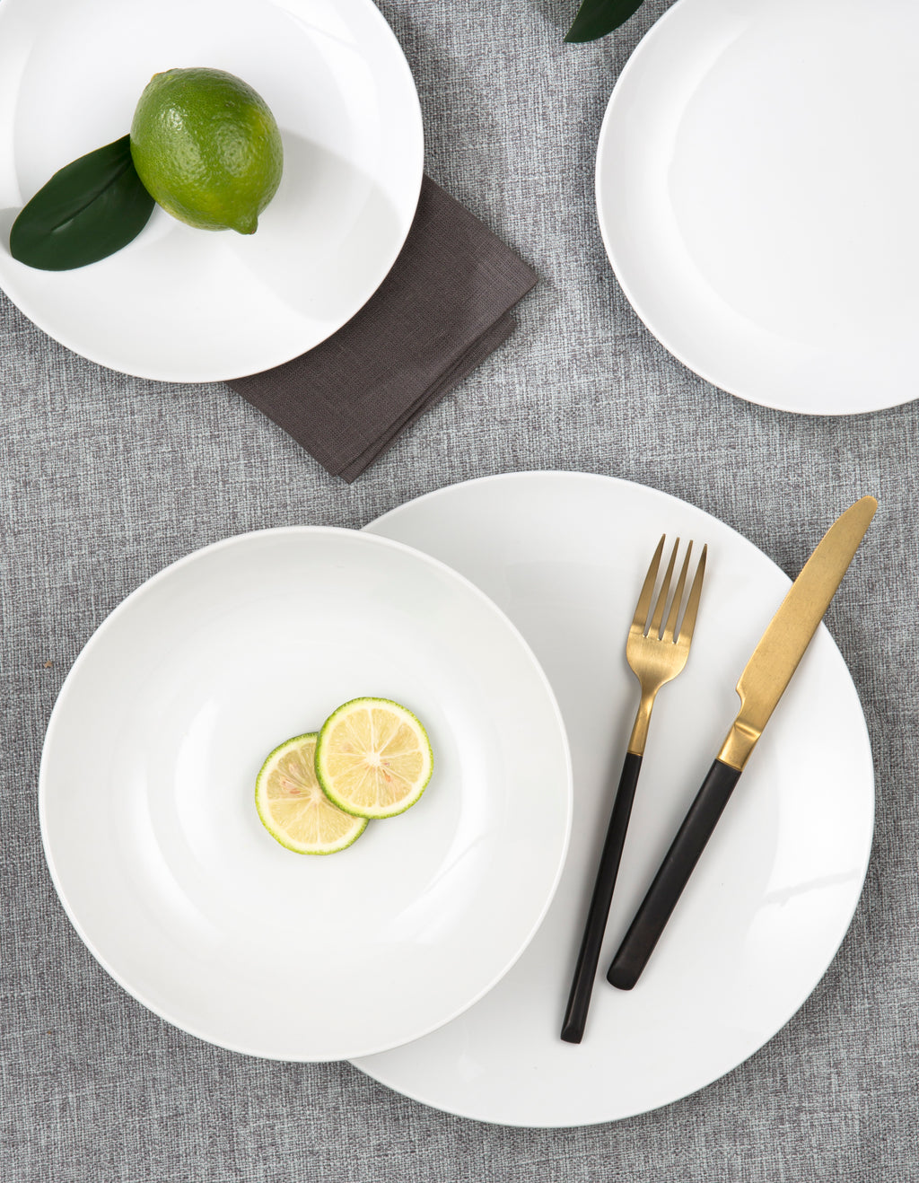 Waterside 18pc White Coupe Porcelain Dinnerware Set; 6 Dinner Plates, Side Plates & Bowls (video attached)