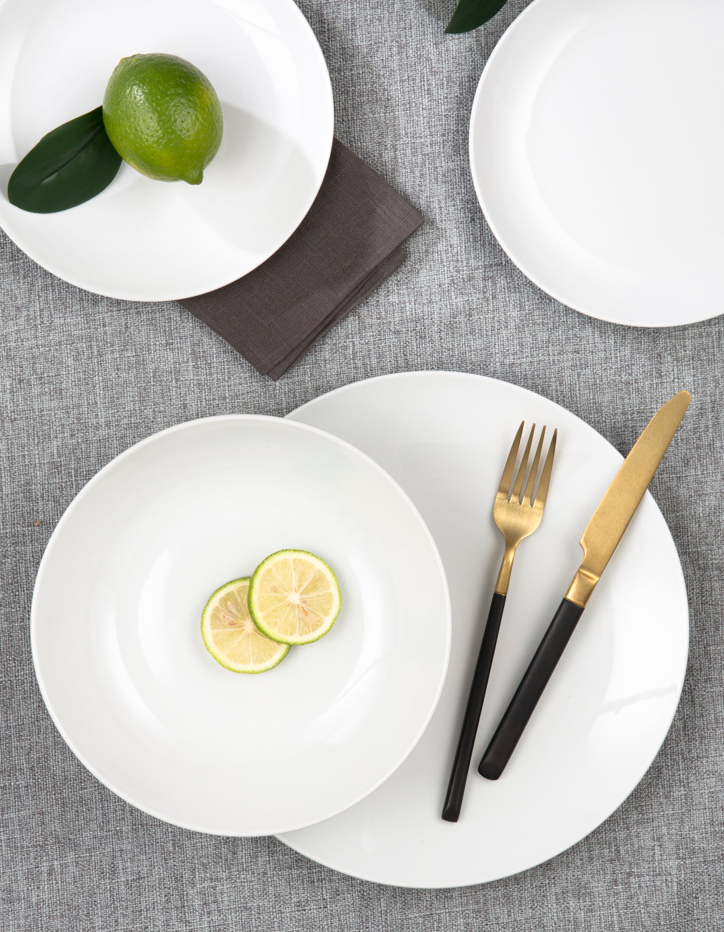 Waterside White Coupe Porcelain Dinnerware Set, 18 Pieces