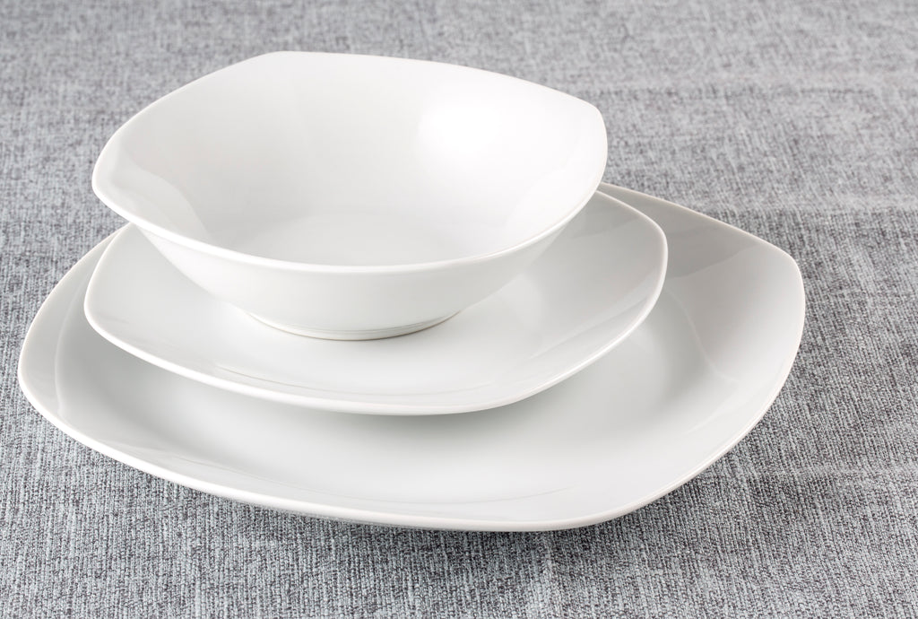 Waterside 18pc White Square Porcelain Dinner Set (video attached)