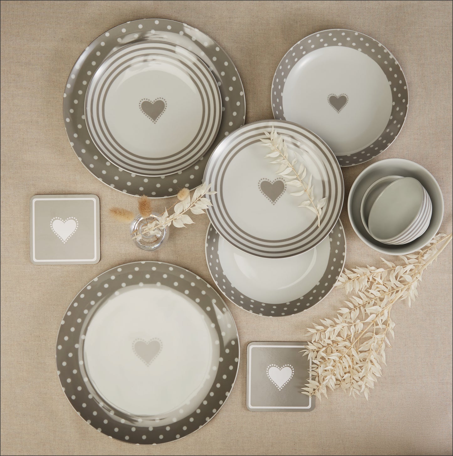 Grey Heart Combination Tableware Set; Porcelain, Placemats and Cutlery, 80 Pieces